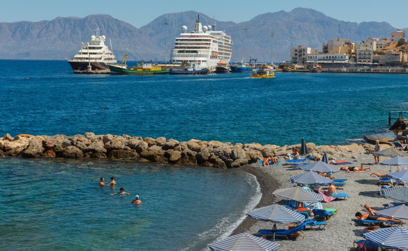 Photo of Koundouros coast with gray fine pebble surface