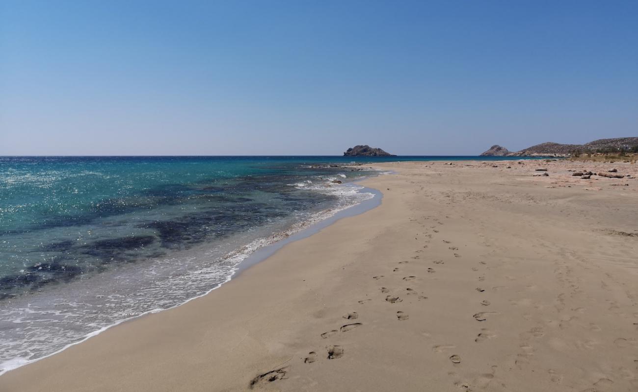 Photo of Alatsolimni beach with bright sand surface