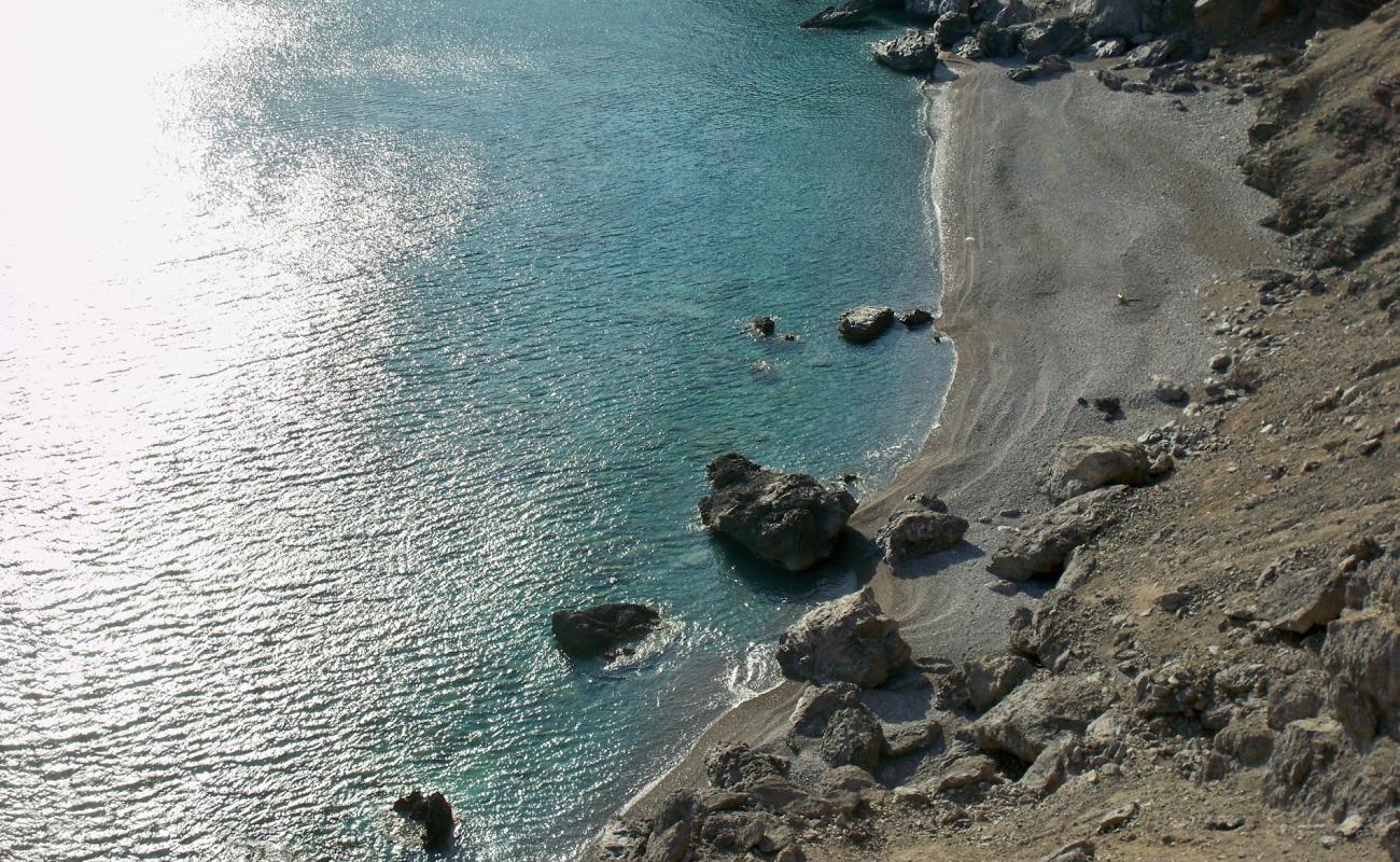 Photo of Kalami beach with gray pebble surface