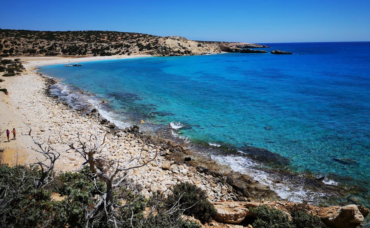 Photo of Trypiti with light sand &  pebble surface