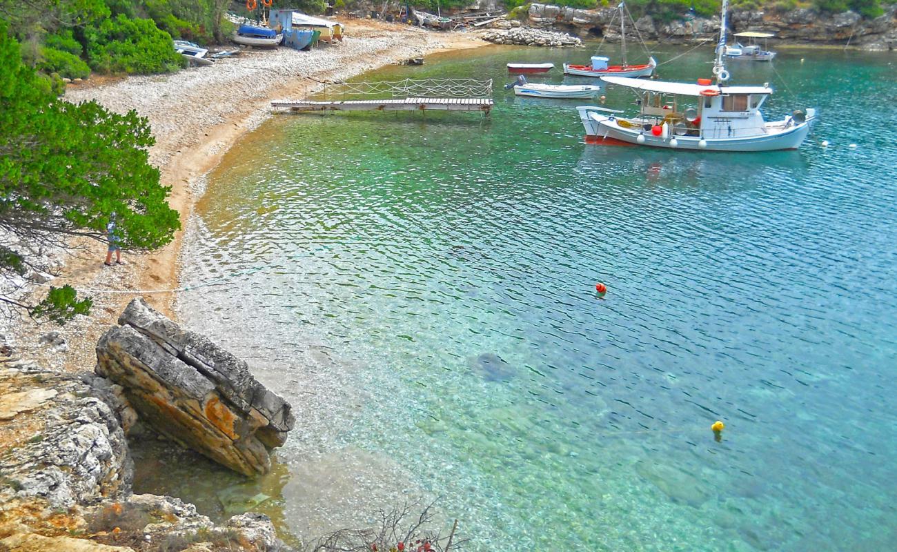 Photo of Mavrona beach with gray pebble surface