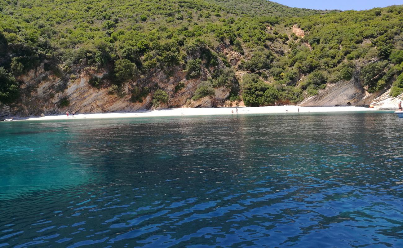 Photo of Tálaros beach with light pebble surface