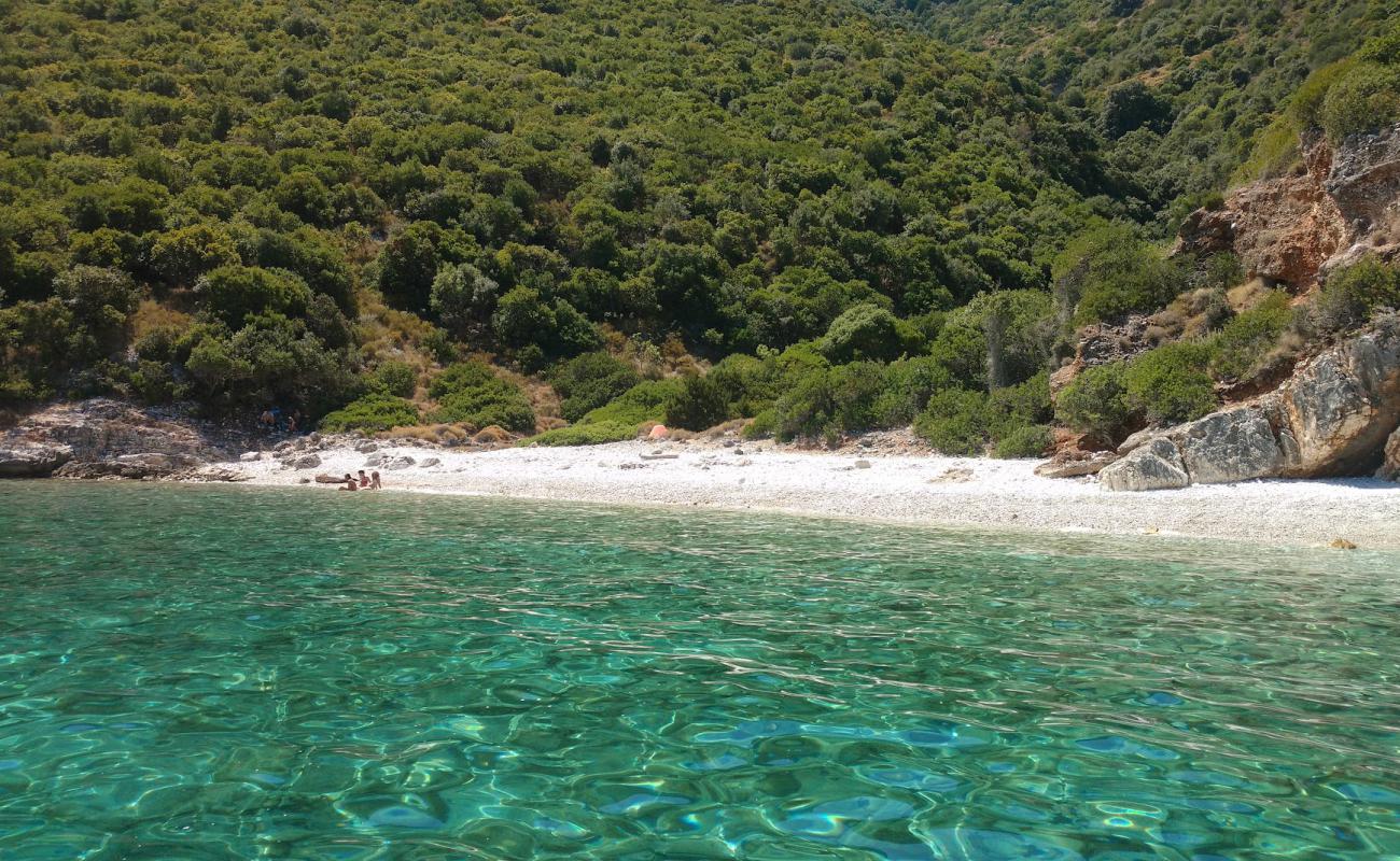 Photo of Pera Pigadi beach with light pebble surface