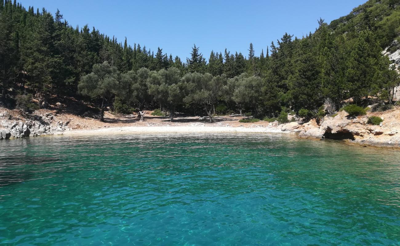 Photo of Xylokaravo beach with light pebble surface