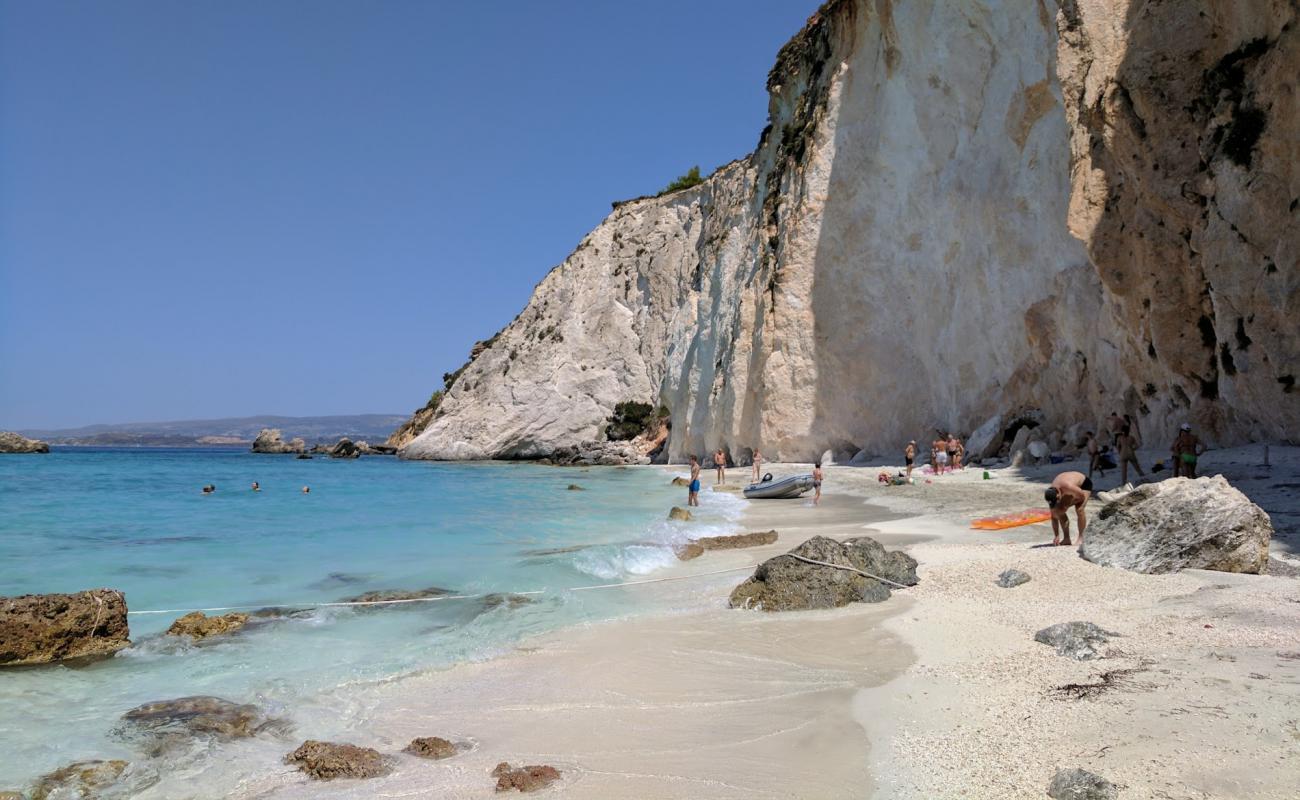 Photo of White Rocks with bright sand surface