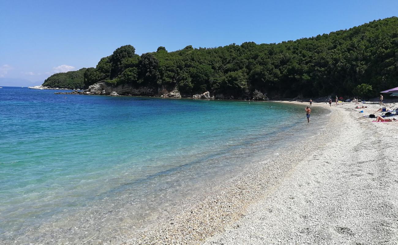 Photo of Avlaki Beach with light fine pebble surface