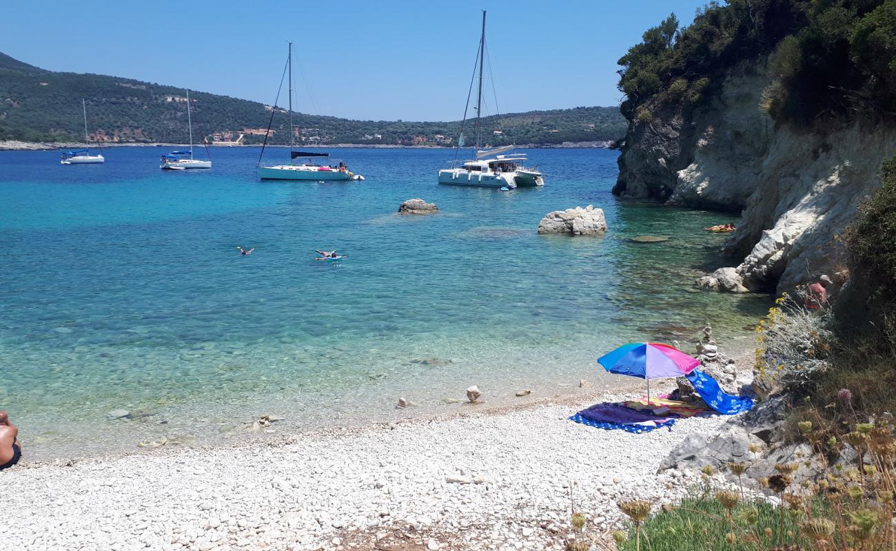 Photo of Kastri Beach II with rocks cover surface