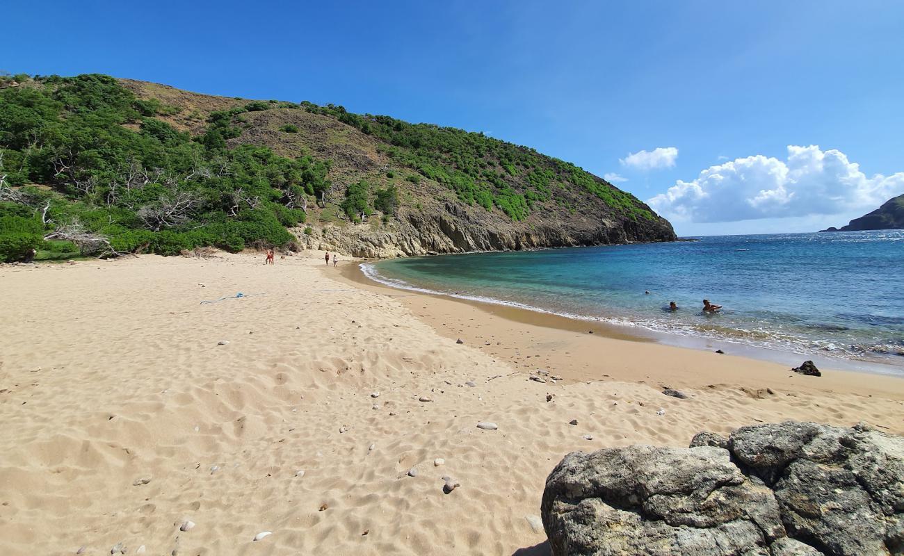 Photo of L'anse Rodrigue with bright sand surface