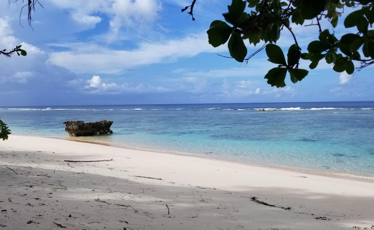 Photo of Jinapsan Beach with bright sand surface