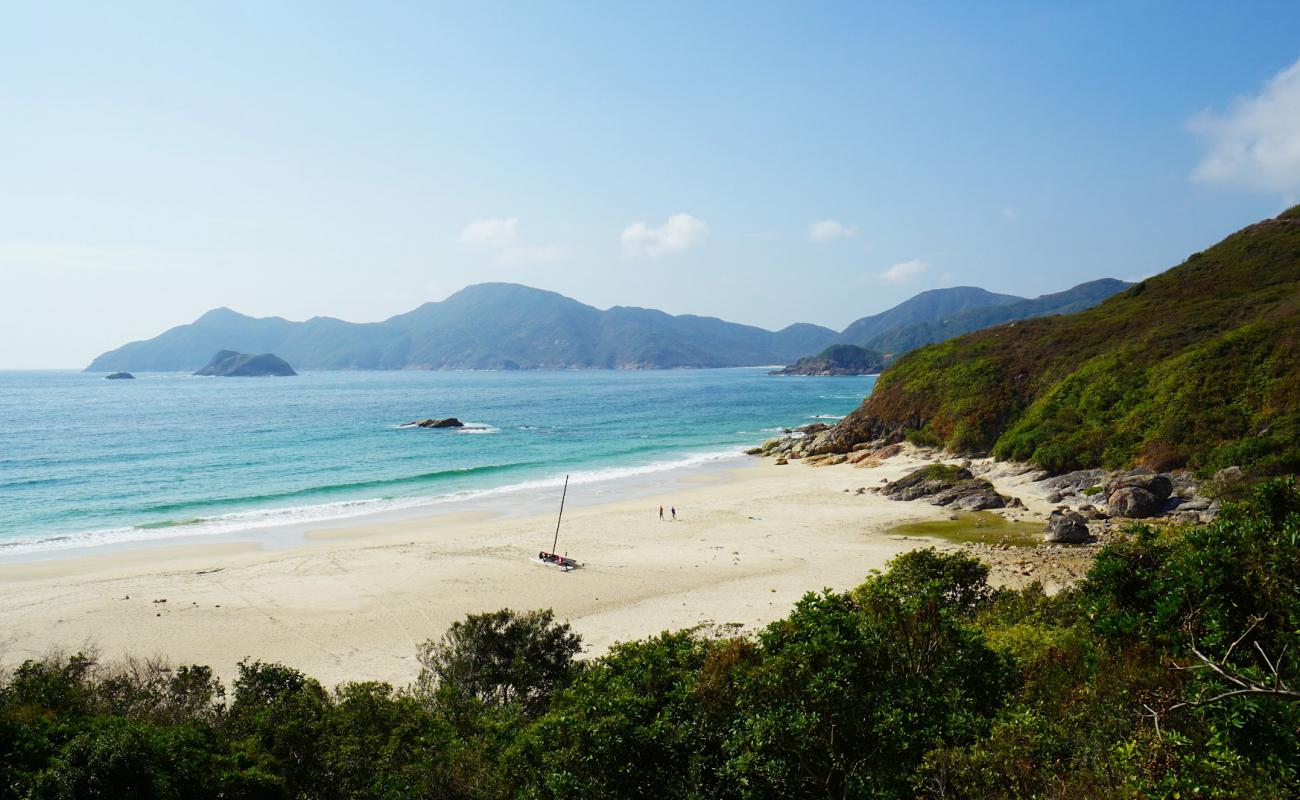 Photo of Tung Wan Beach with bright sand surface