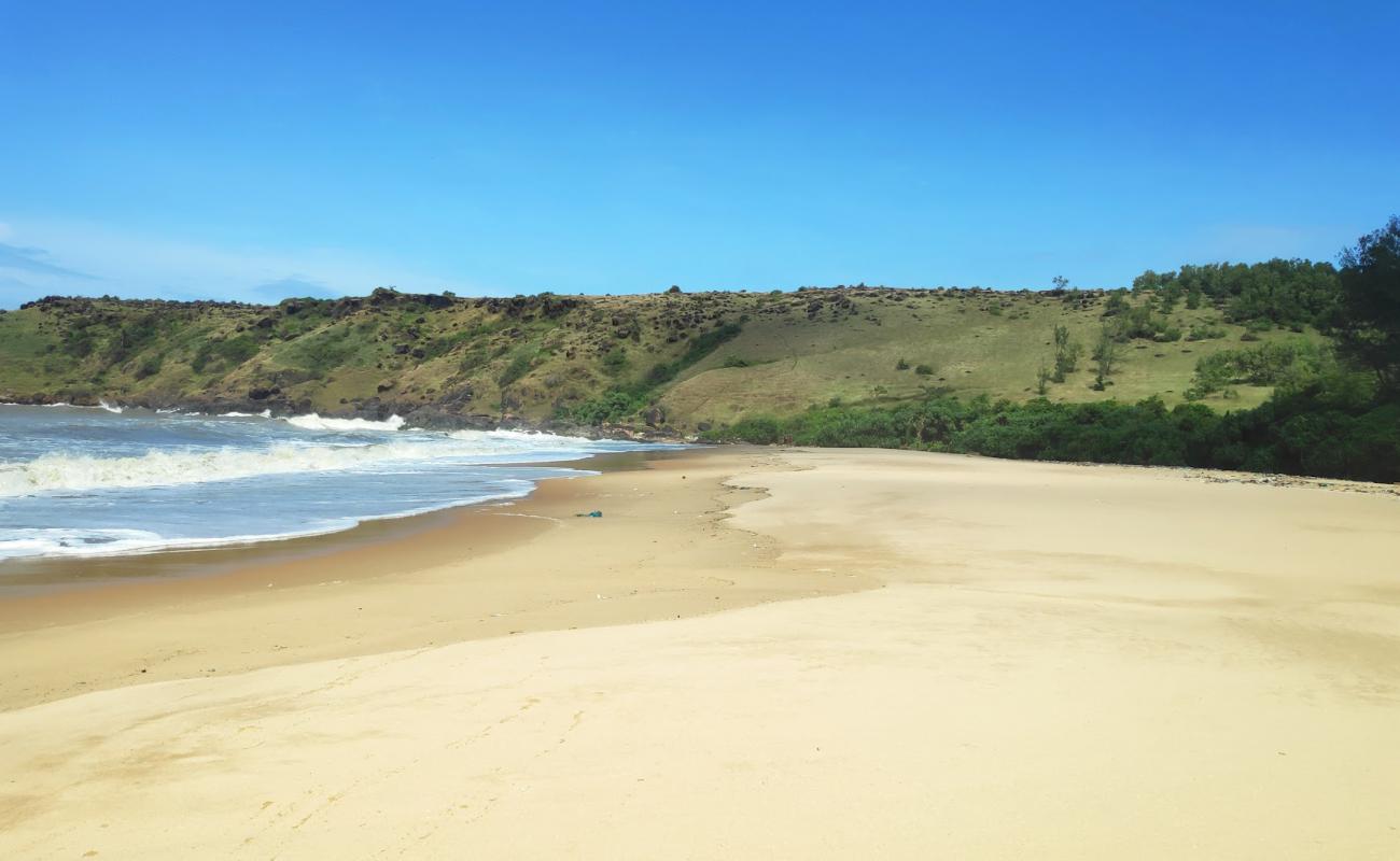 Photo of Bonnie Beach with bright sand surface