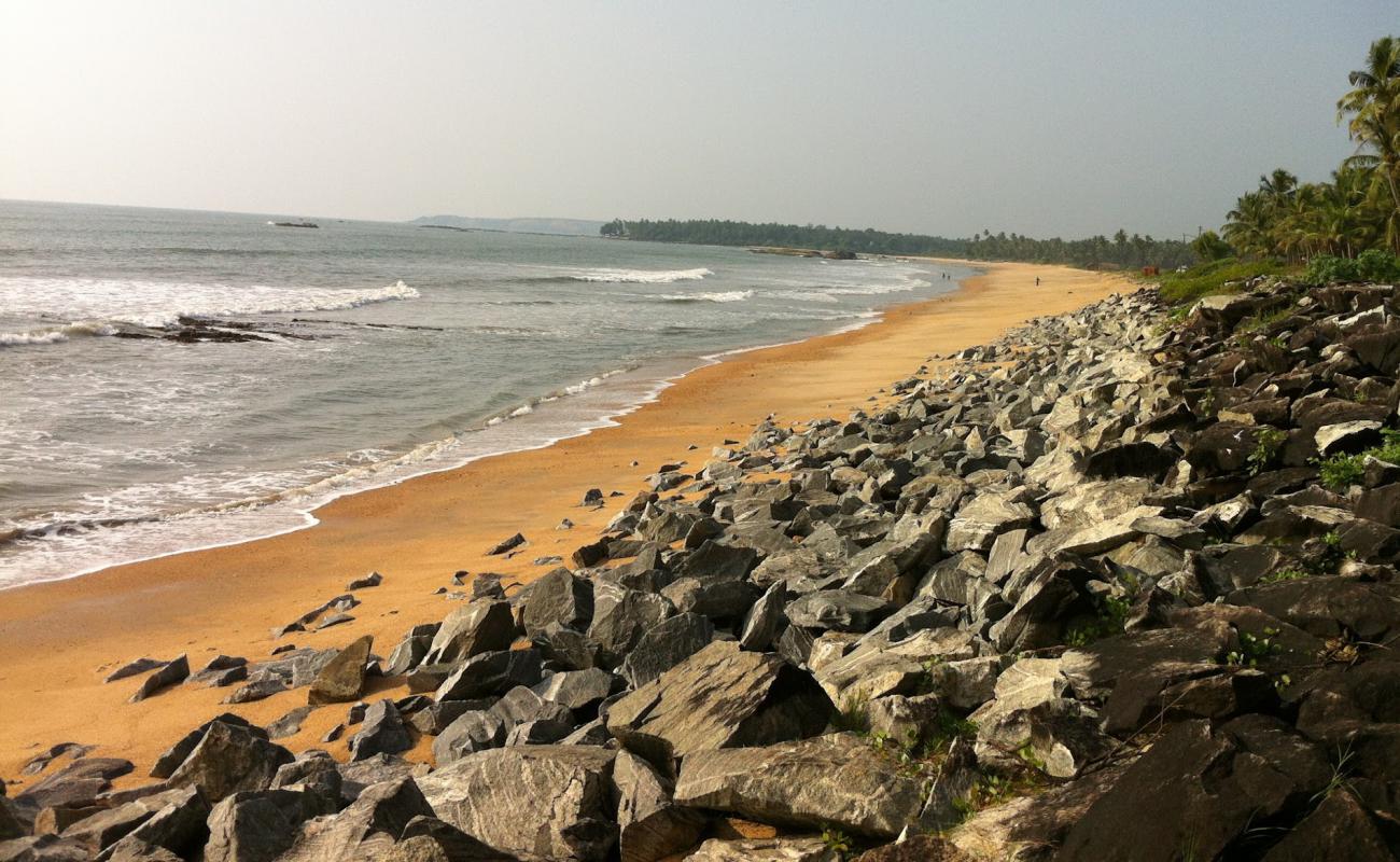 Photo of Shiruru Beach with bright sand surface