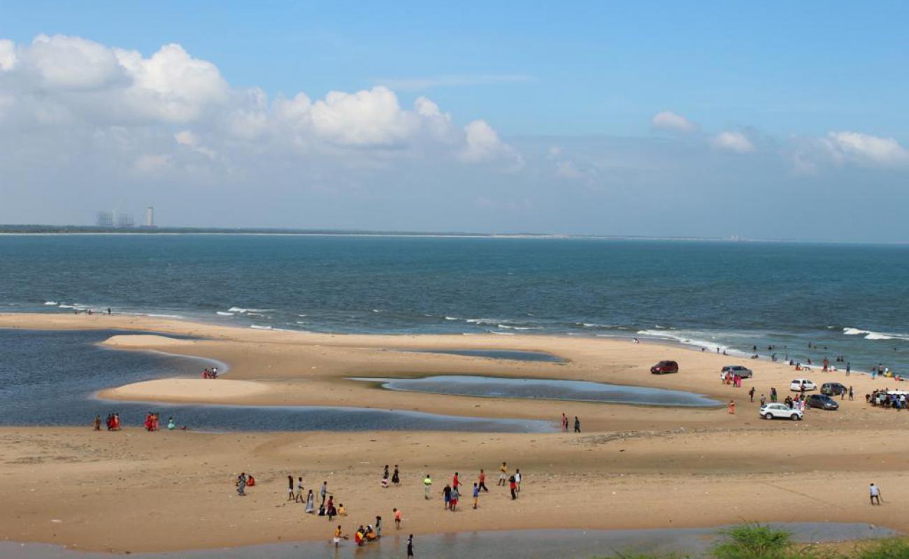 Photo of Manapad Beach with bright sand surface