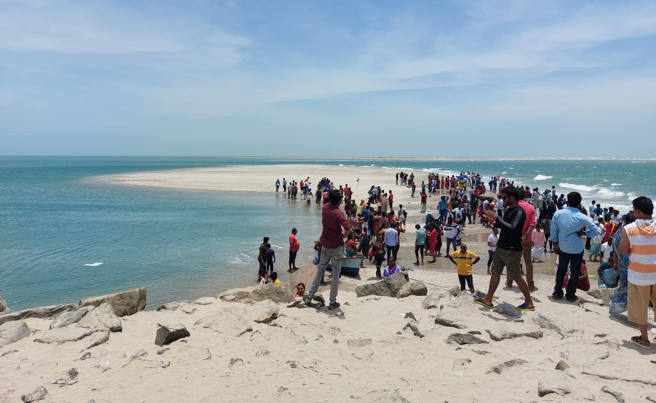 Photo of Arichal Munai Beach with bright fine sand surface