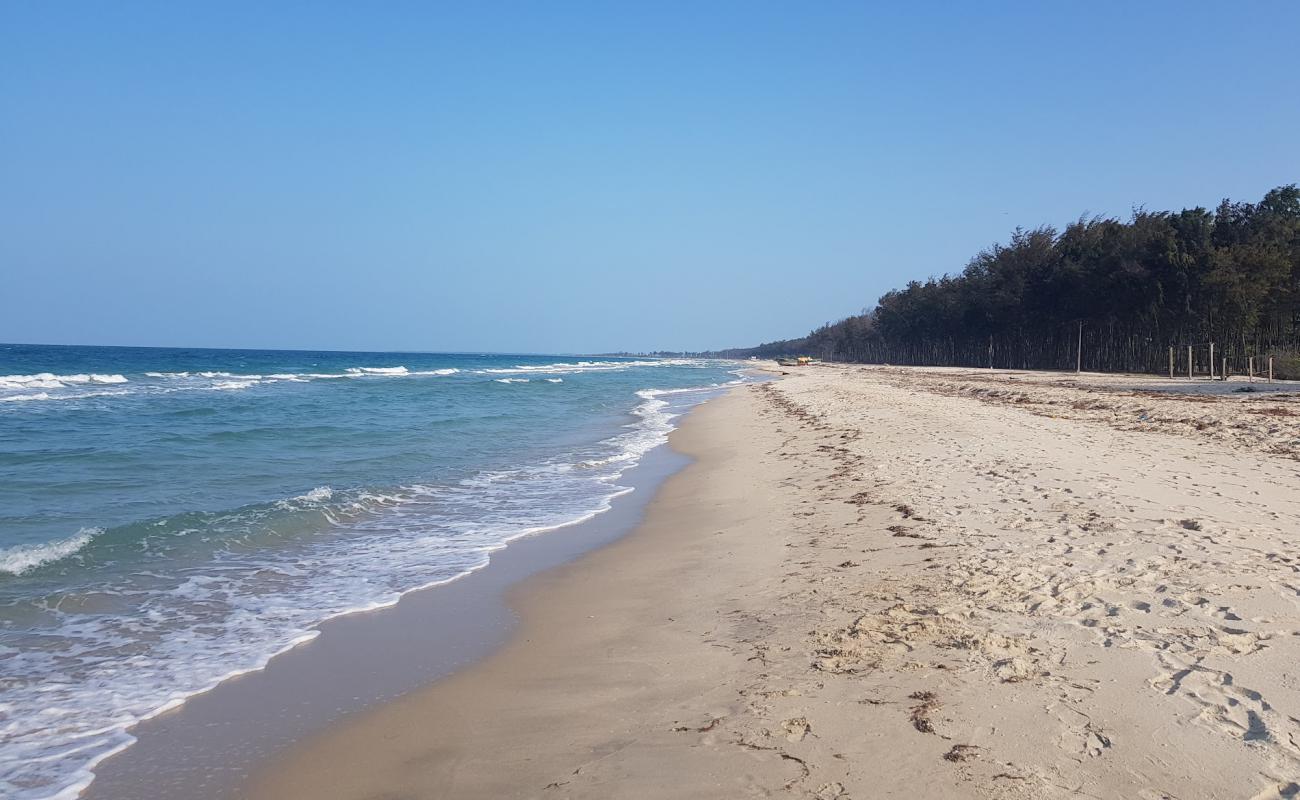 Photo of Pirappanvalasi Beach with bright sand surface