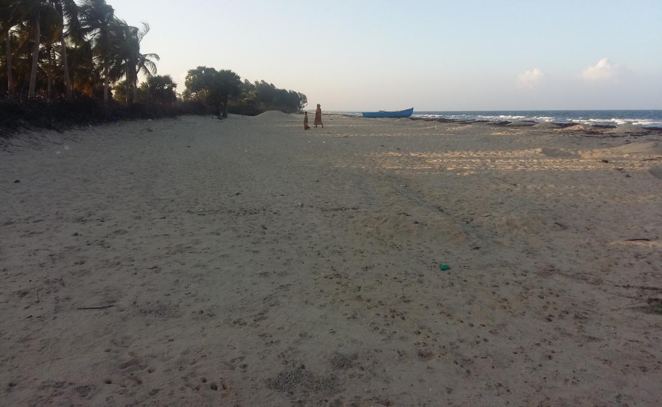 Photo of Pudhuvalasai Beach with bright sand surface