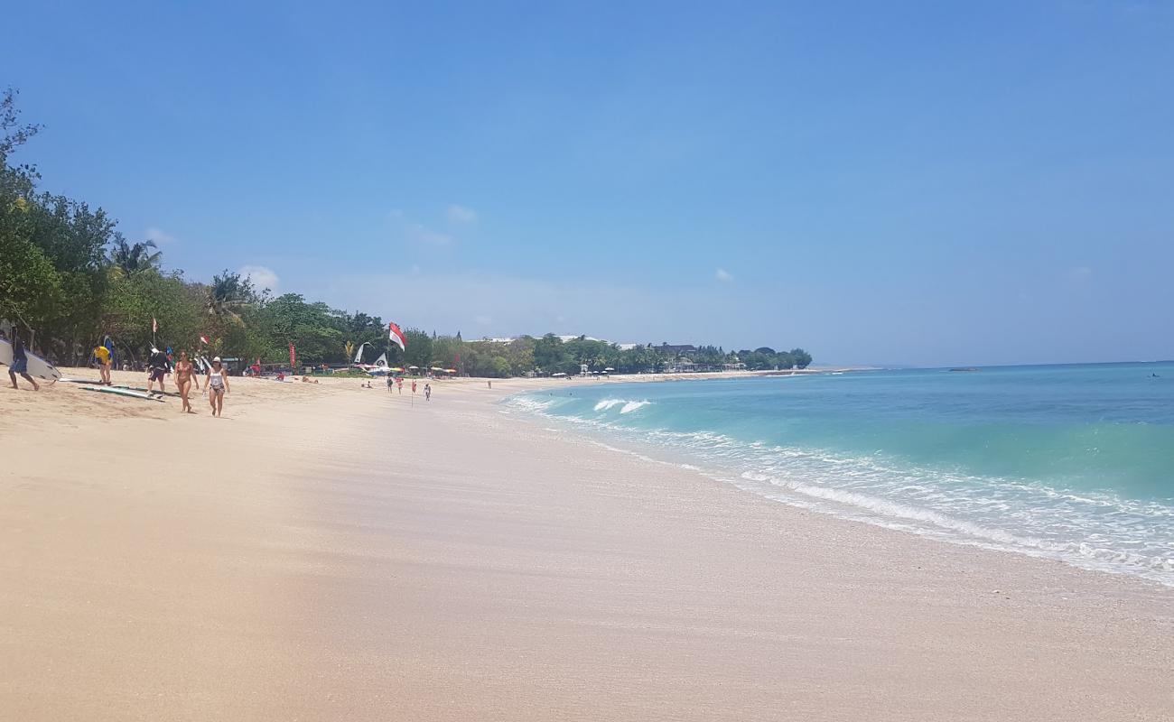 Photo of Segara Beach with gray fine sand surface