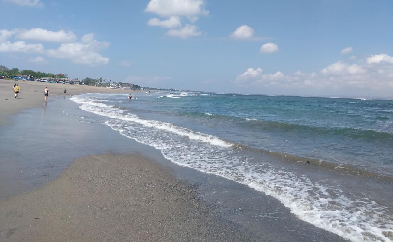 Photo of Berawa Beach with gray sand surface