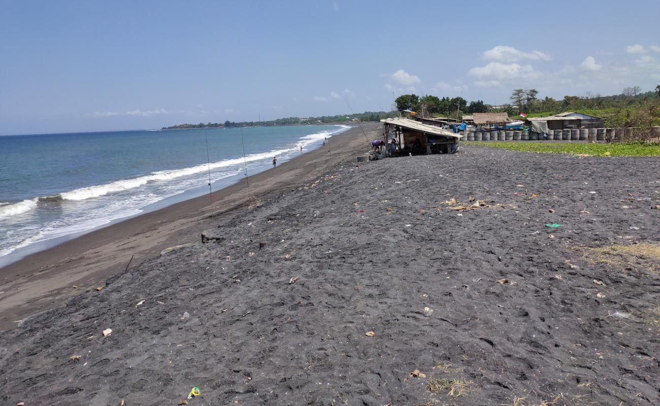 Photo of Cucukan Beach with gray sand surface