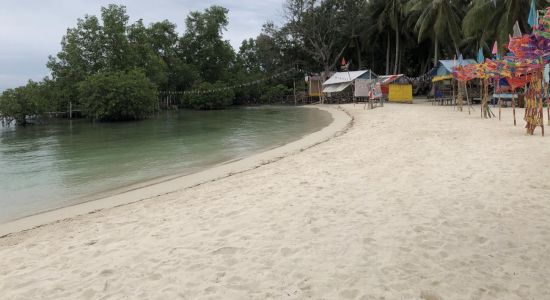 Wisata Pulau Mubut Darat