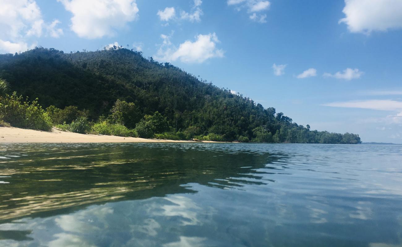 Photo of Pantai Kandap with bright sand surface