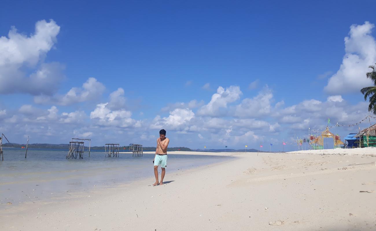 Photo of Mubut Darat Beach with white sand surface