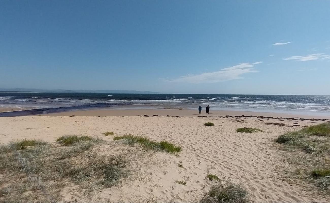 Photo of Currarong Beach with bright sand surface