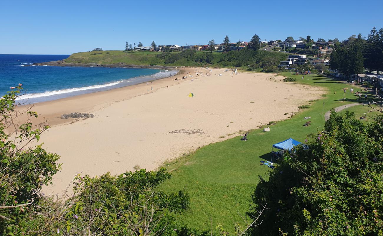 Photo of Kendalls Beach with bright fine sand surface