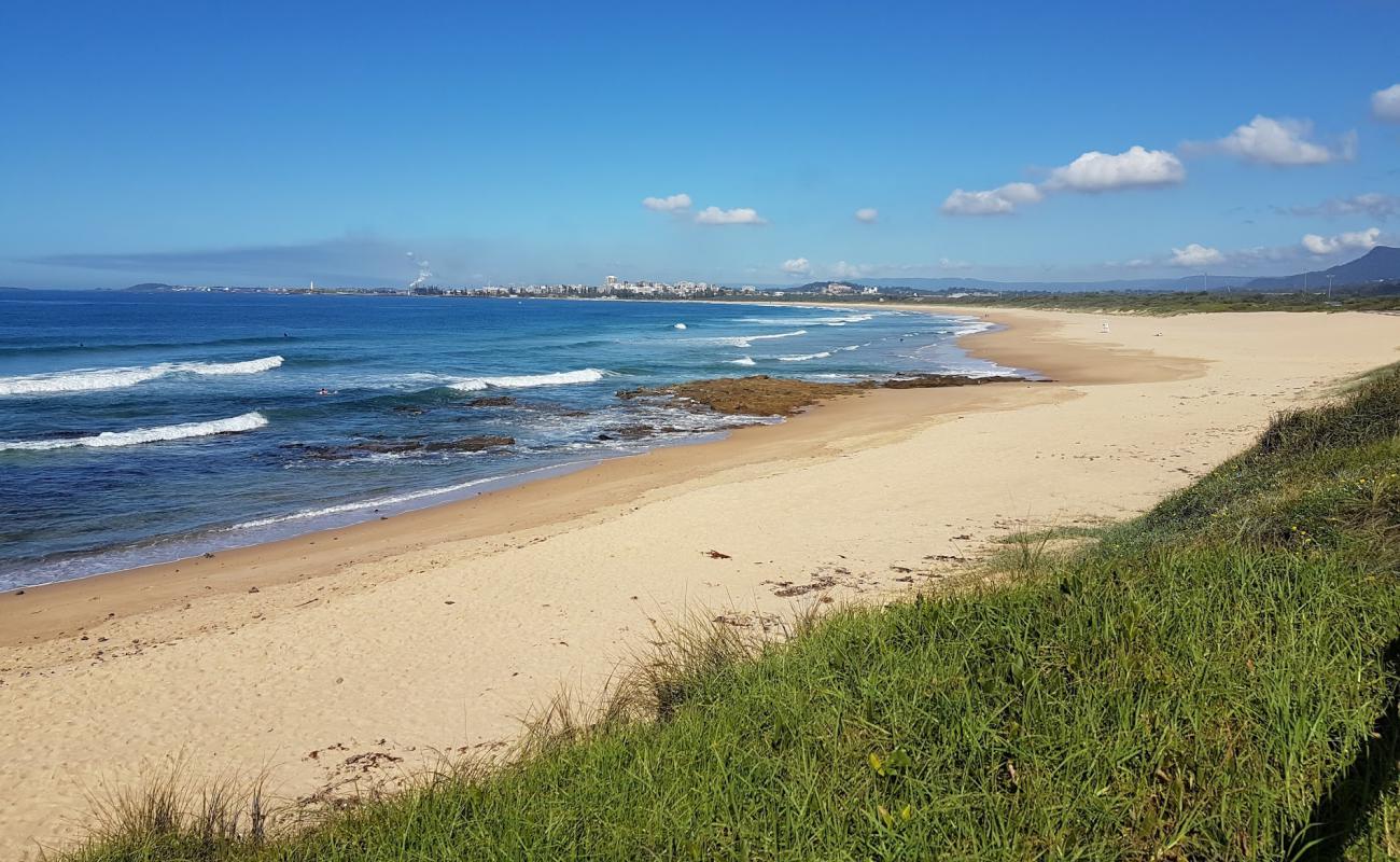 Photo of Towradgi Beach with bright sand surface