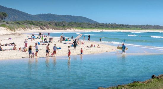 Crescent Head Beach