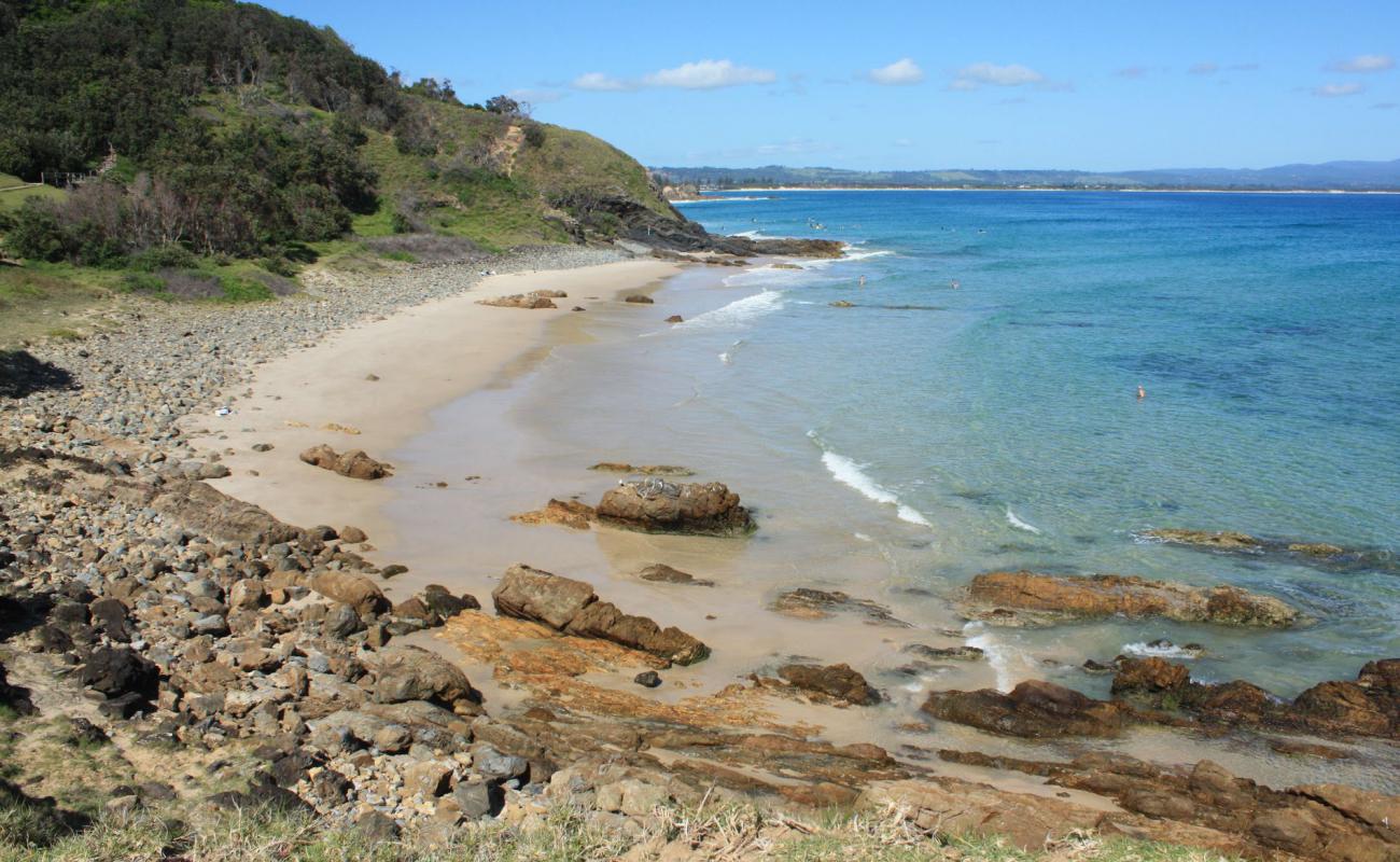 Photo of Little Wategos Beach with light sand &  pebble surface