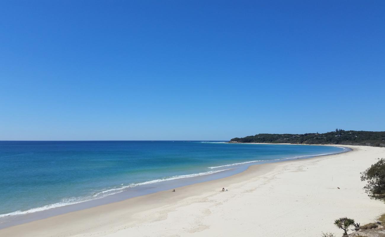 Photo of Flinders Beach with bright fine sand surface