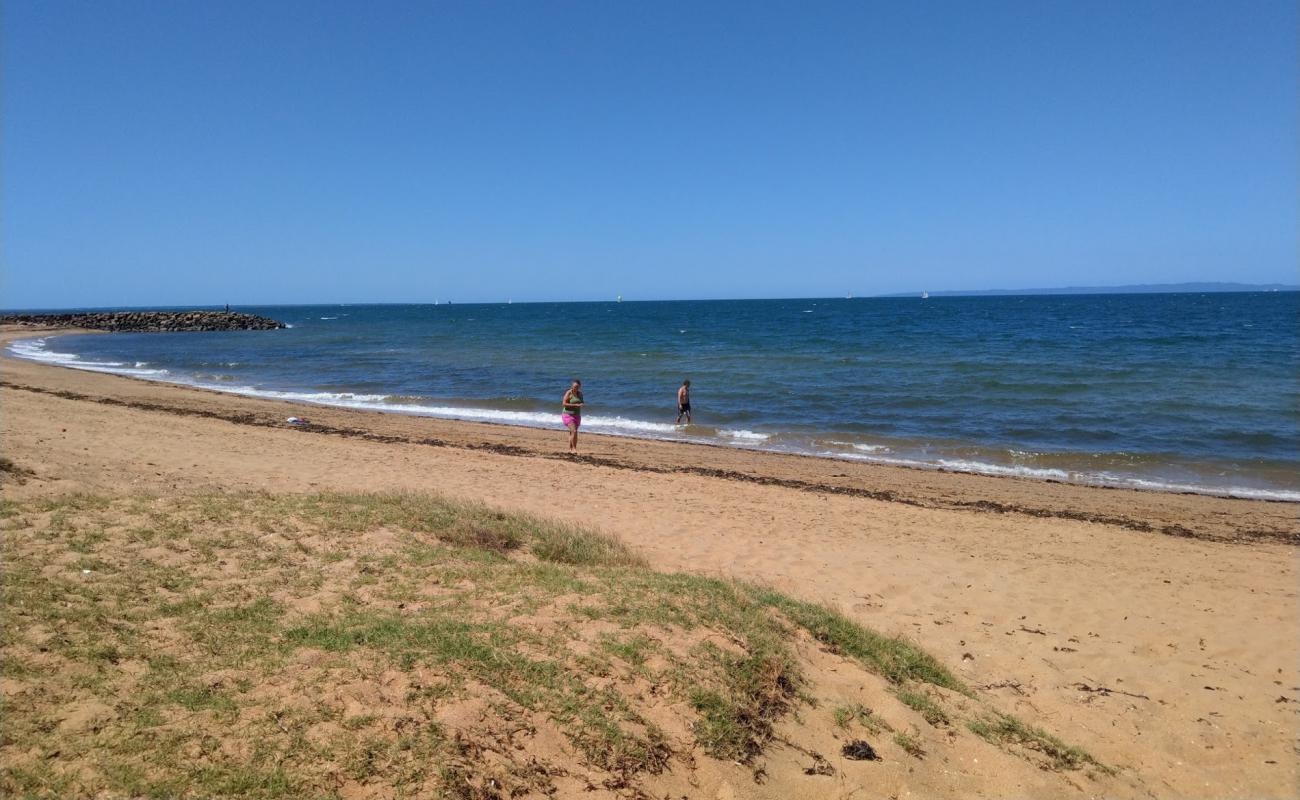 Photo of Queens Beach North with bright sand surface