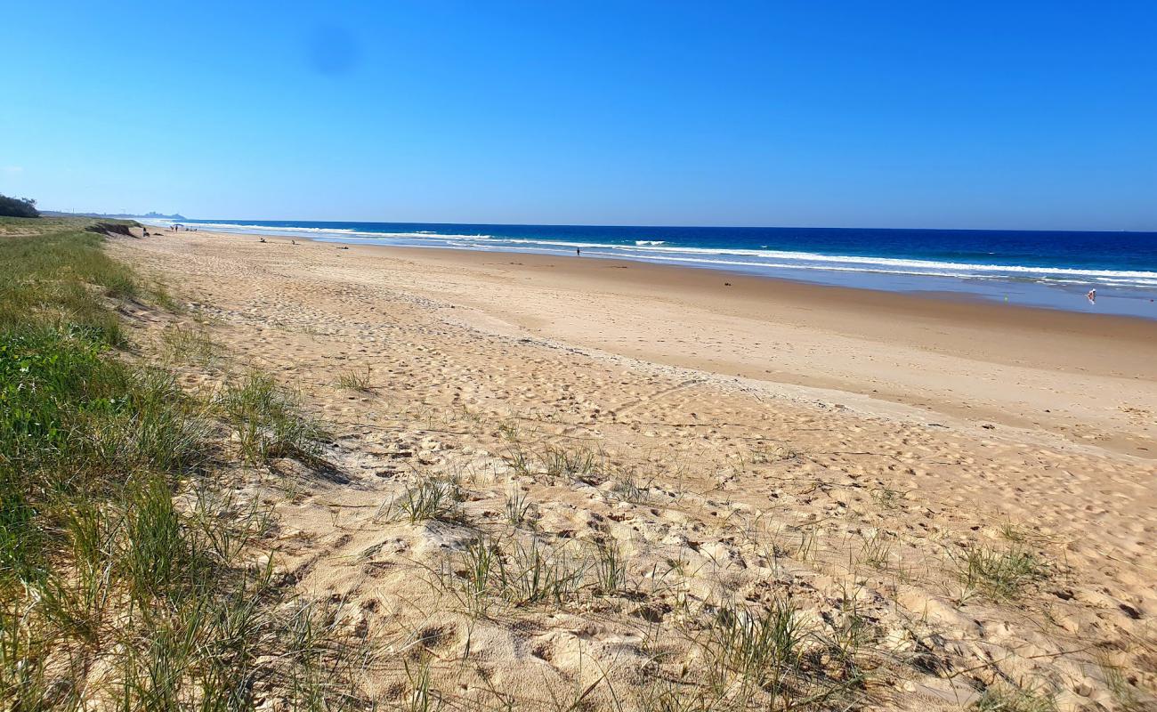 Photo of Wurtulla Beach with bright sand surface