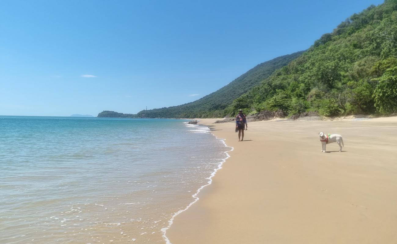 Photo of Ellis Beach with bright sand surface