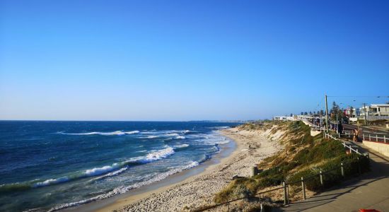 Mettams Pool Beach