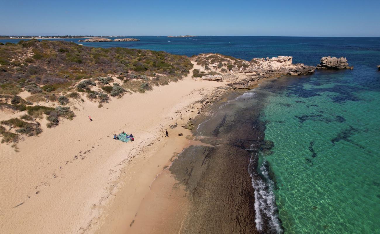 Photo of Cape Peron Beach with bright sand surface