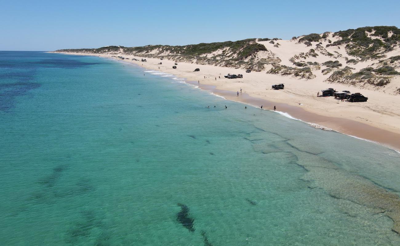 Photo of Florida Beach Dawesville with bright sand surface