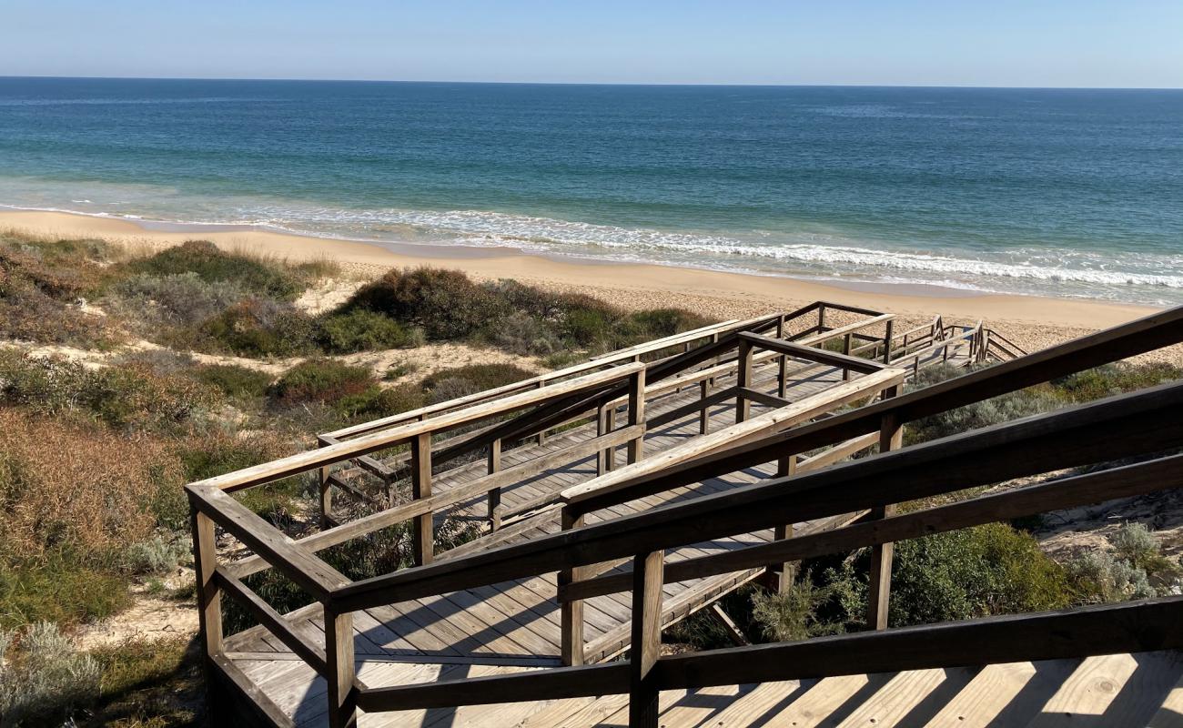 Photo of Dalyellup Beach with bright sand surface