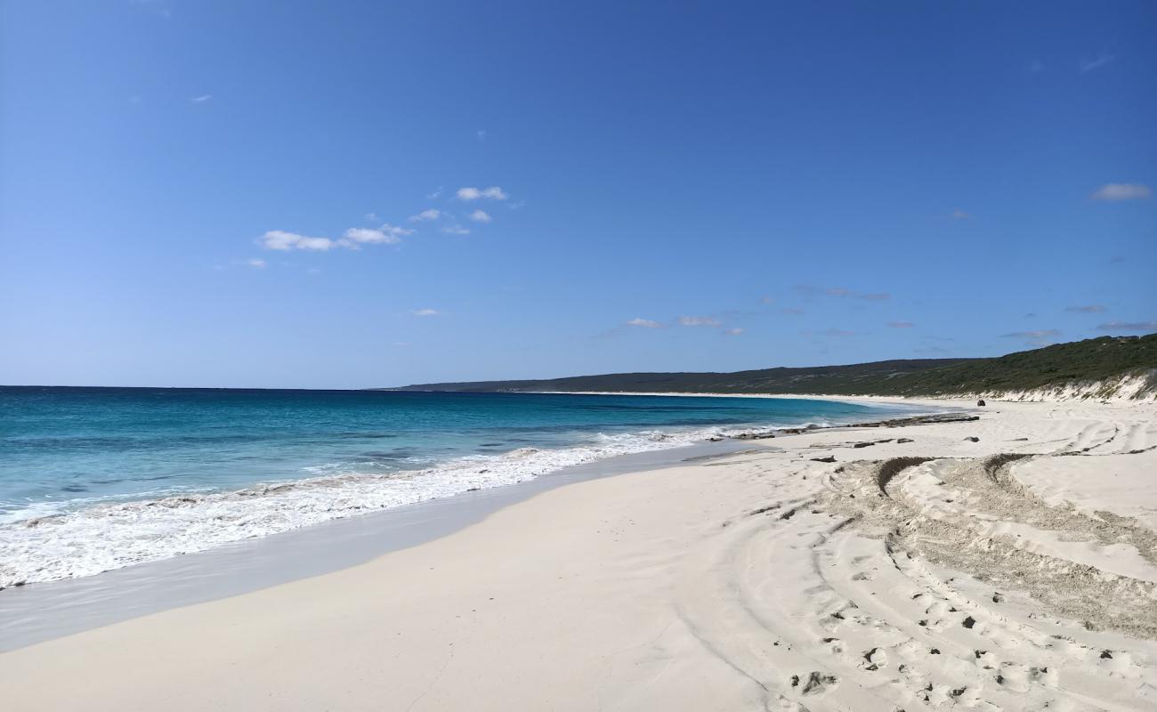 Photo of Neretlis Beach with bright sand surface