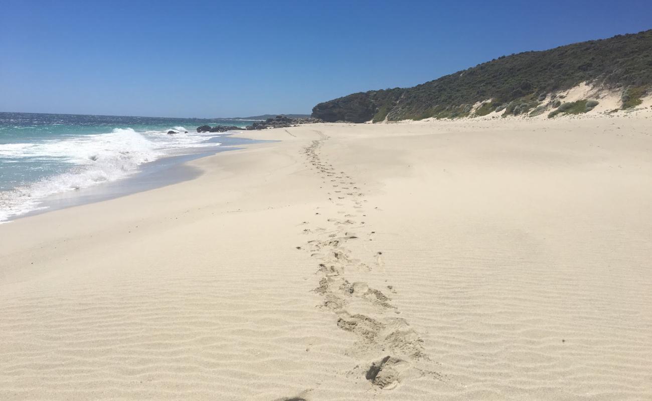 Photo of Deepdene Beach with white fine sand surface