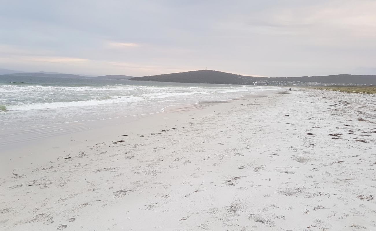 Photo of Middleton Beach II with bright sand surface