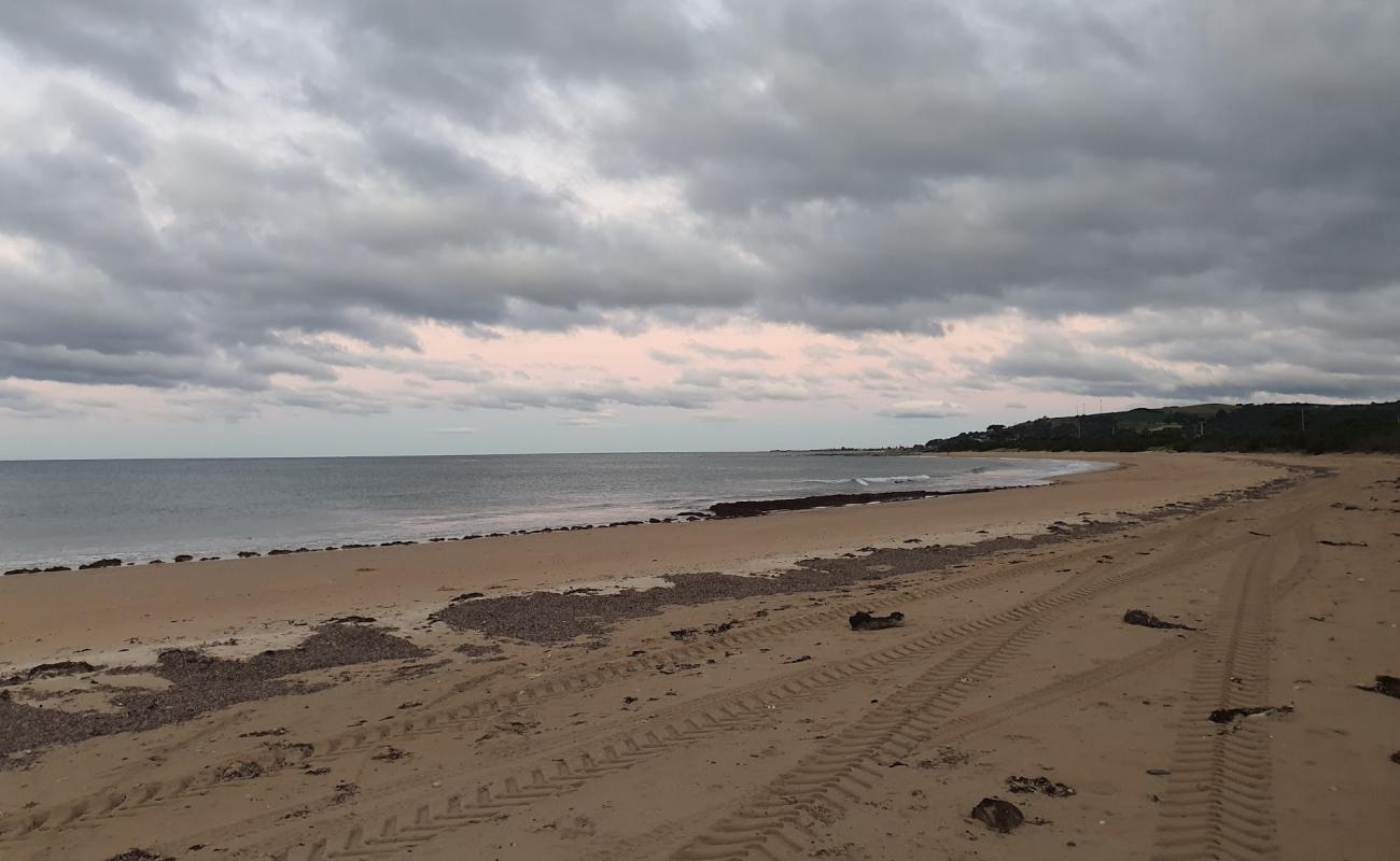 Photo of Fairlands Beach with bright sand surface