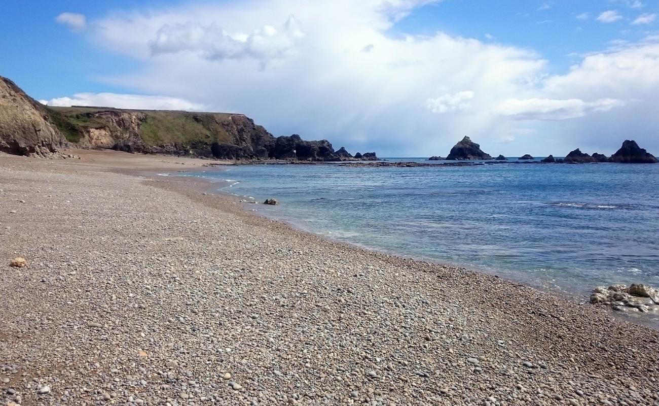 Photo of Garrarus Beach surrounded by mountains