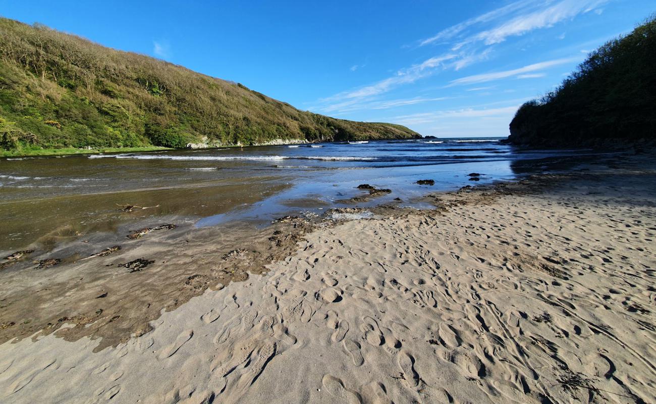 Photo of Stradbally Cove Beach with light sand &  pebble surface