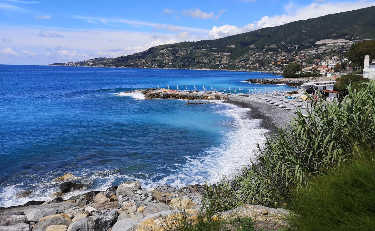 Photo of Bagni Byblos with gray pebble surface