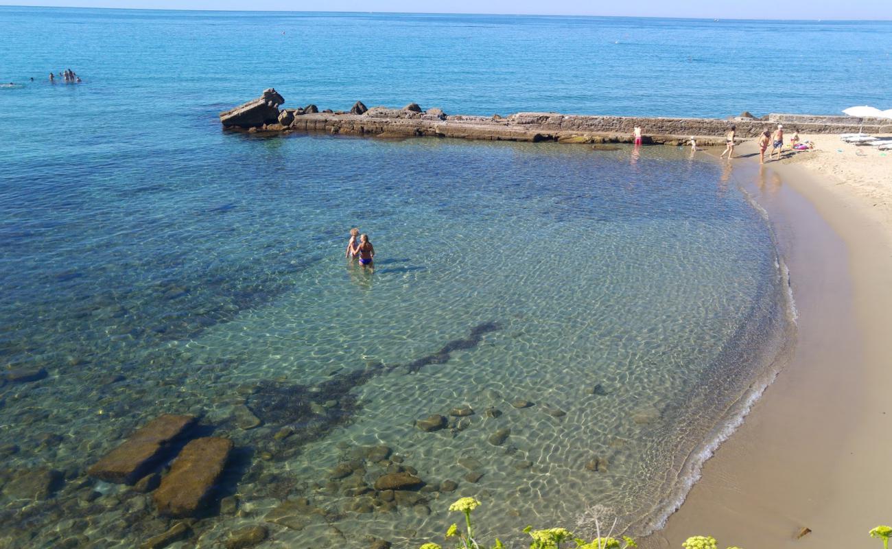 Photo of Bagni La Brezza with brown fine sand surface