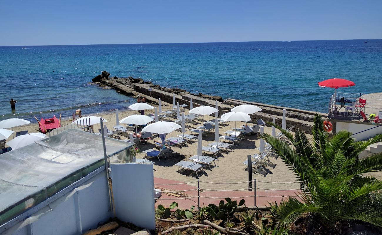 Photo of Tre Ponti beach with brown fine sand surface