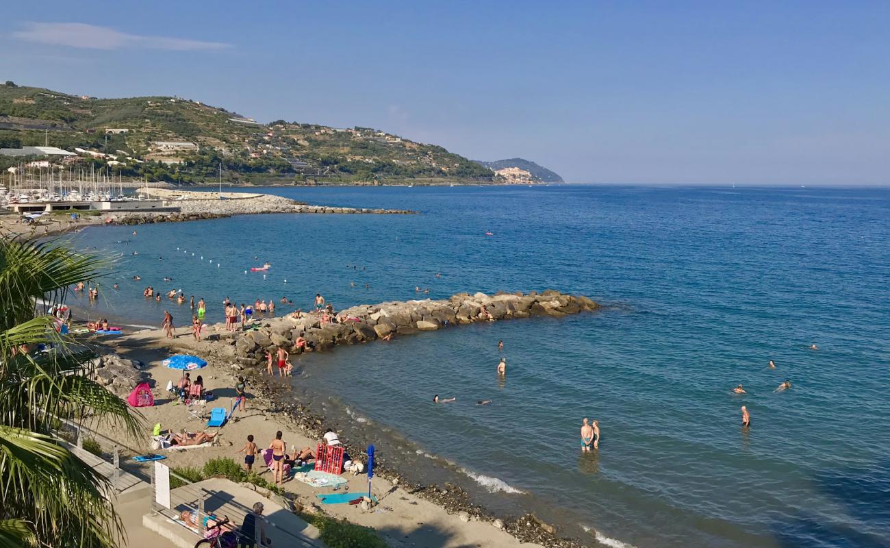 Photo of Spiaggia in sabbia fine with brown sand surface