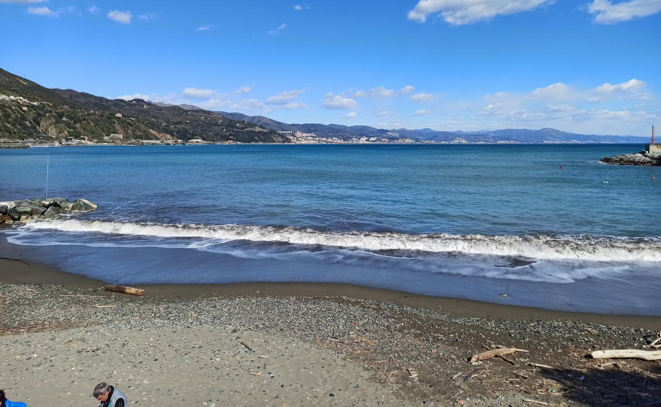 Photo of Arenzano beach II with black sand & pebble surface